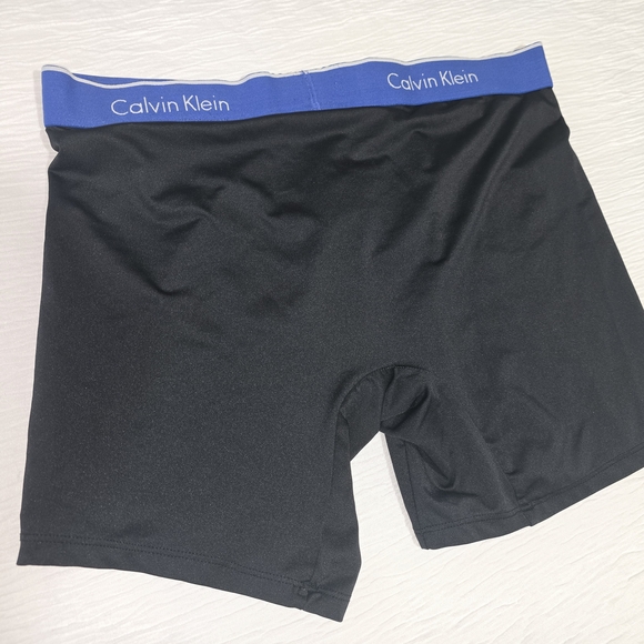 Calvin Klein Black Boxer Briefs - Picture 1 of 3